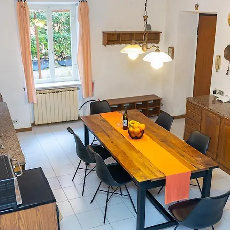 Apartment Il Giardino In Centro Storico *